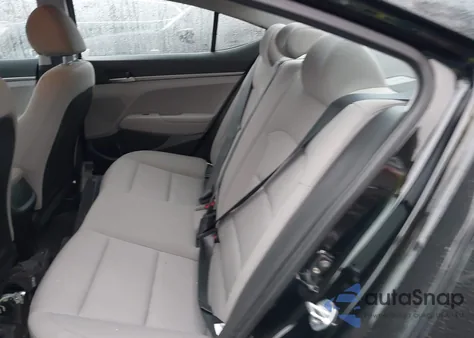 2018 Hyundai Elantra Se z USA, uszkodzony, nr VIN KMHD74LF1JU574312